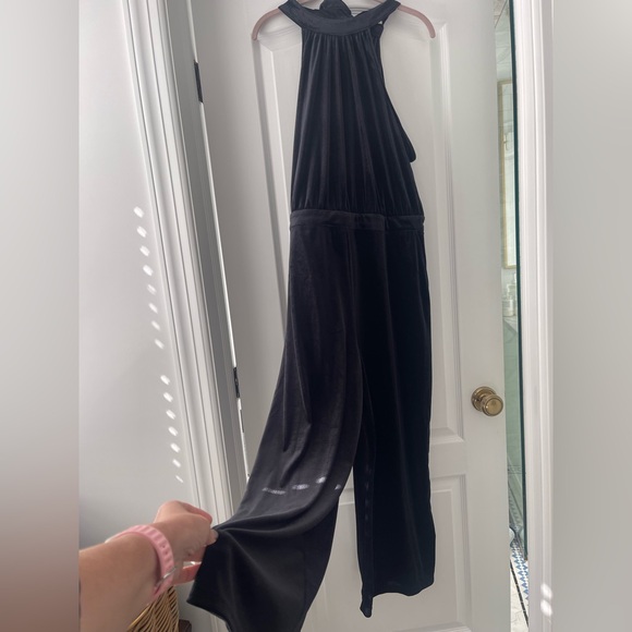 A New Day Velour Velvet Halter Neck Wide Leg Jumpsuit Pockets Black Size XXL NWT - Picture 5 of 9